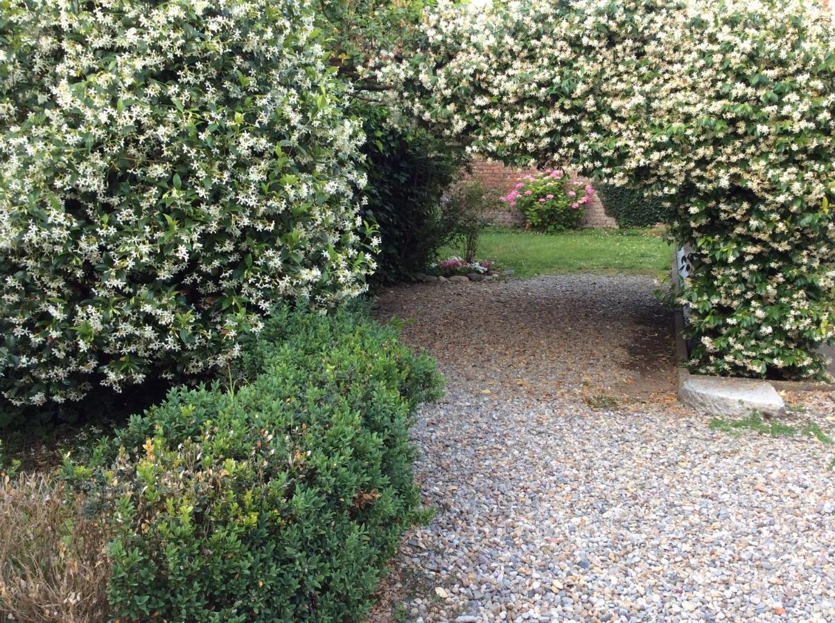 Aria Di Campagna Panzió Lodi Kültér fotó